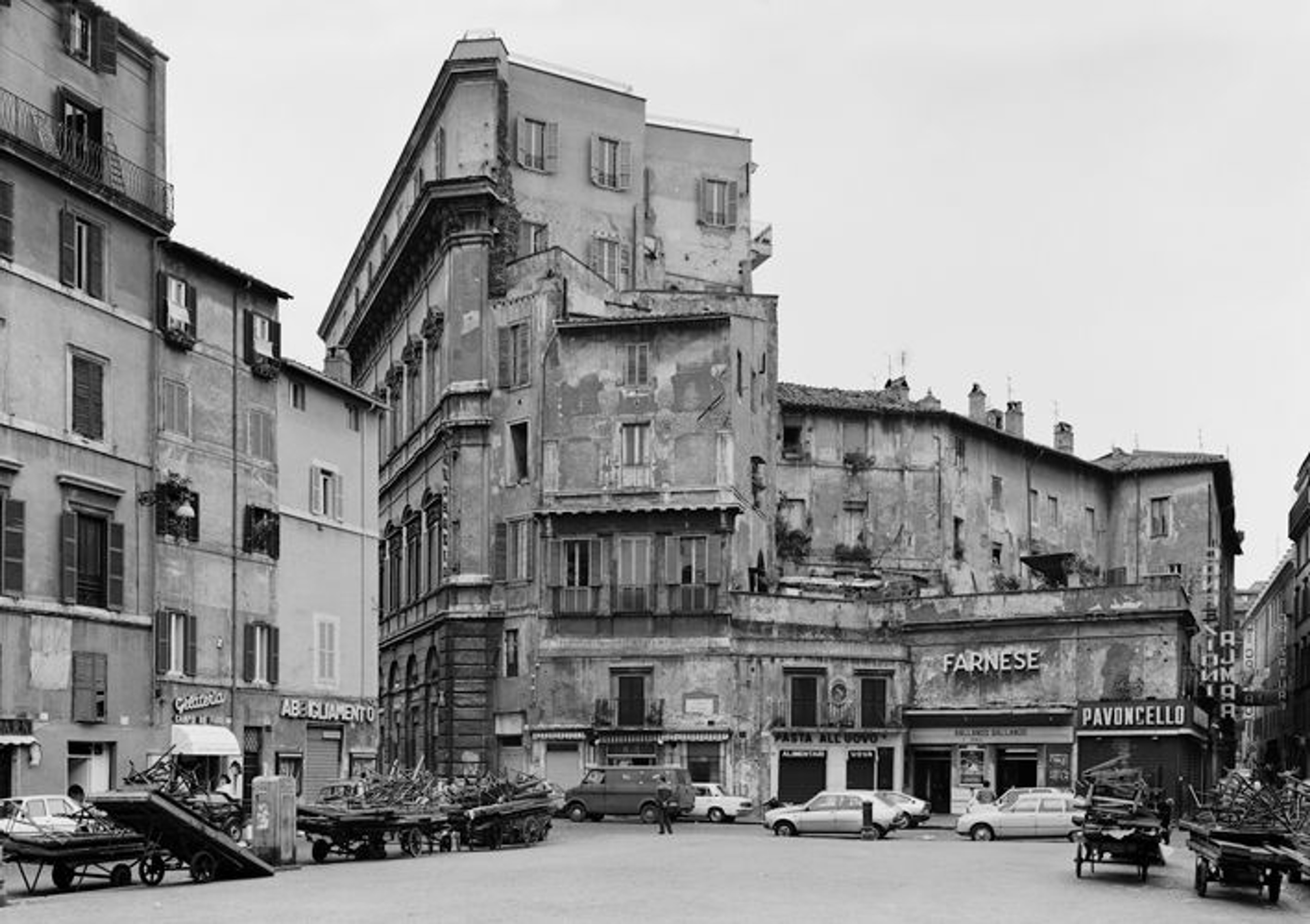 Photograph of Campo de Fiori, Rome by Thomas Struth
