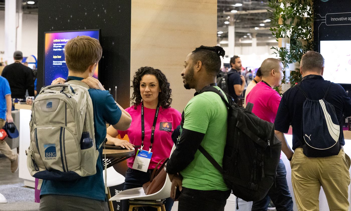 ScriptRunner experts giving demos to Atlassian Team '24 Attendees 