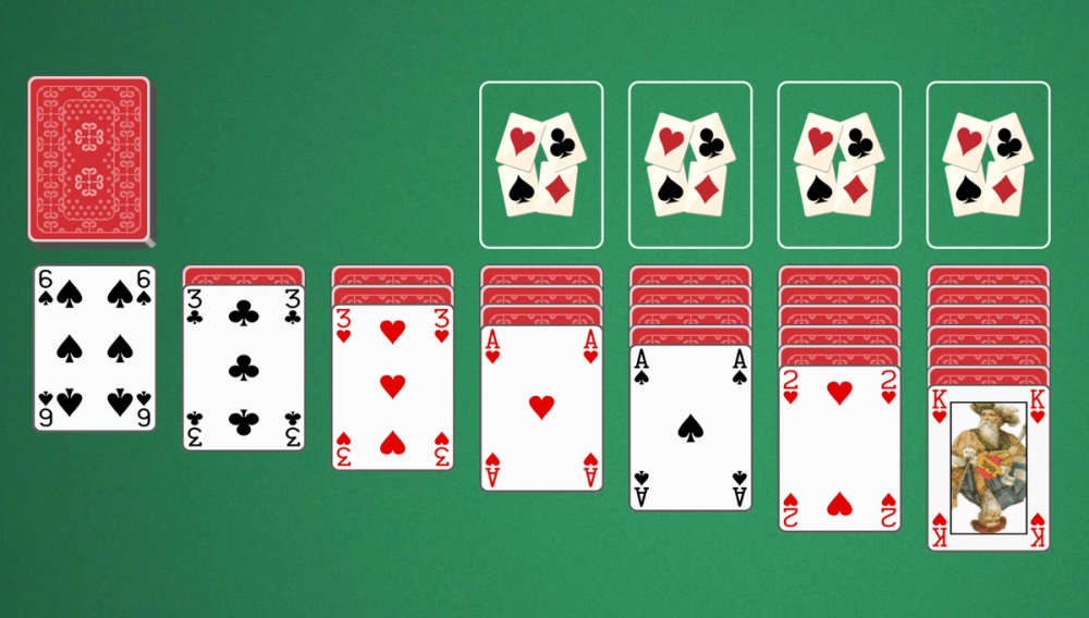Solitaire Bliss Klondike game interface showing customizable card designs and clean tableau layout