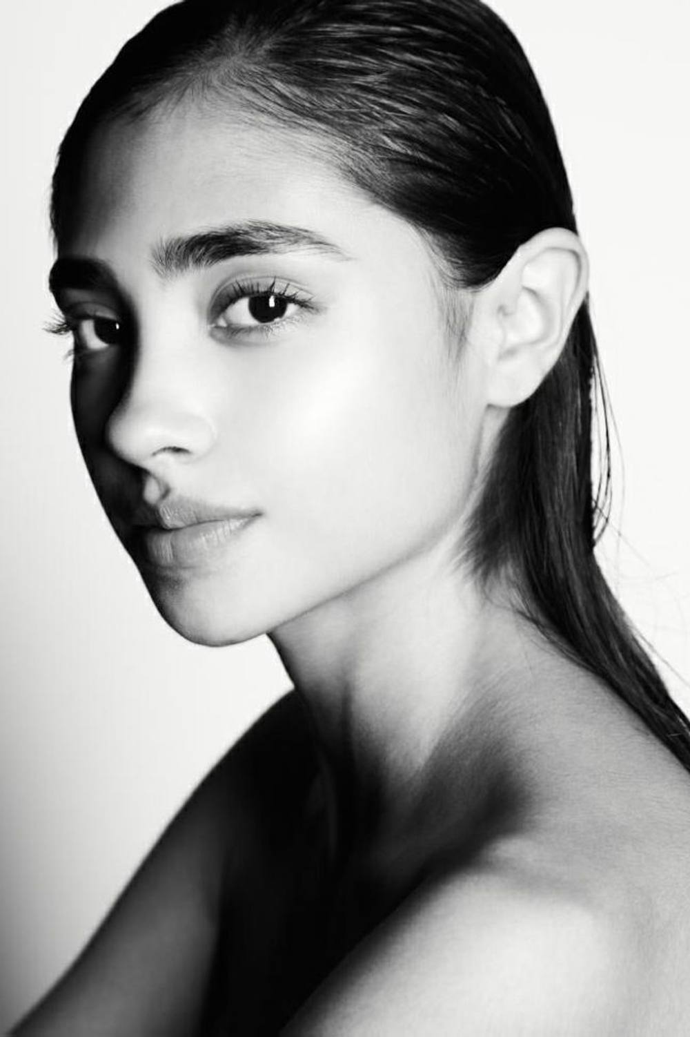 Sarah Tafurt, photo 10