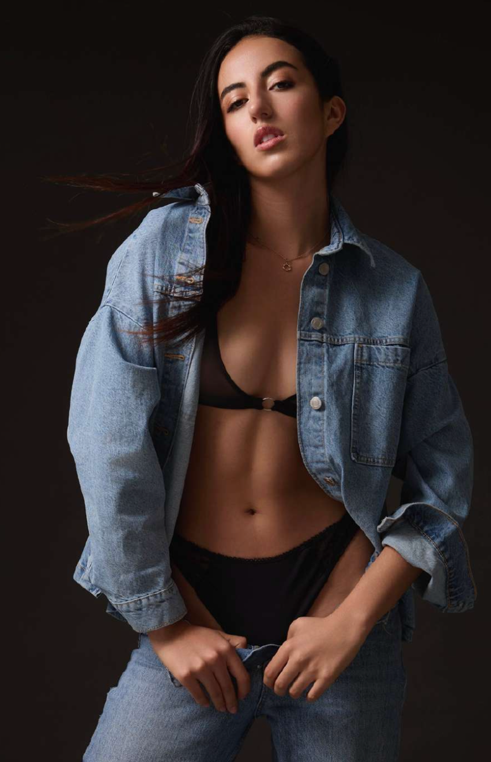 Tina Acosta, photo 13