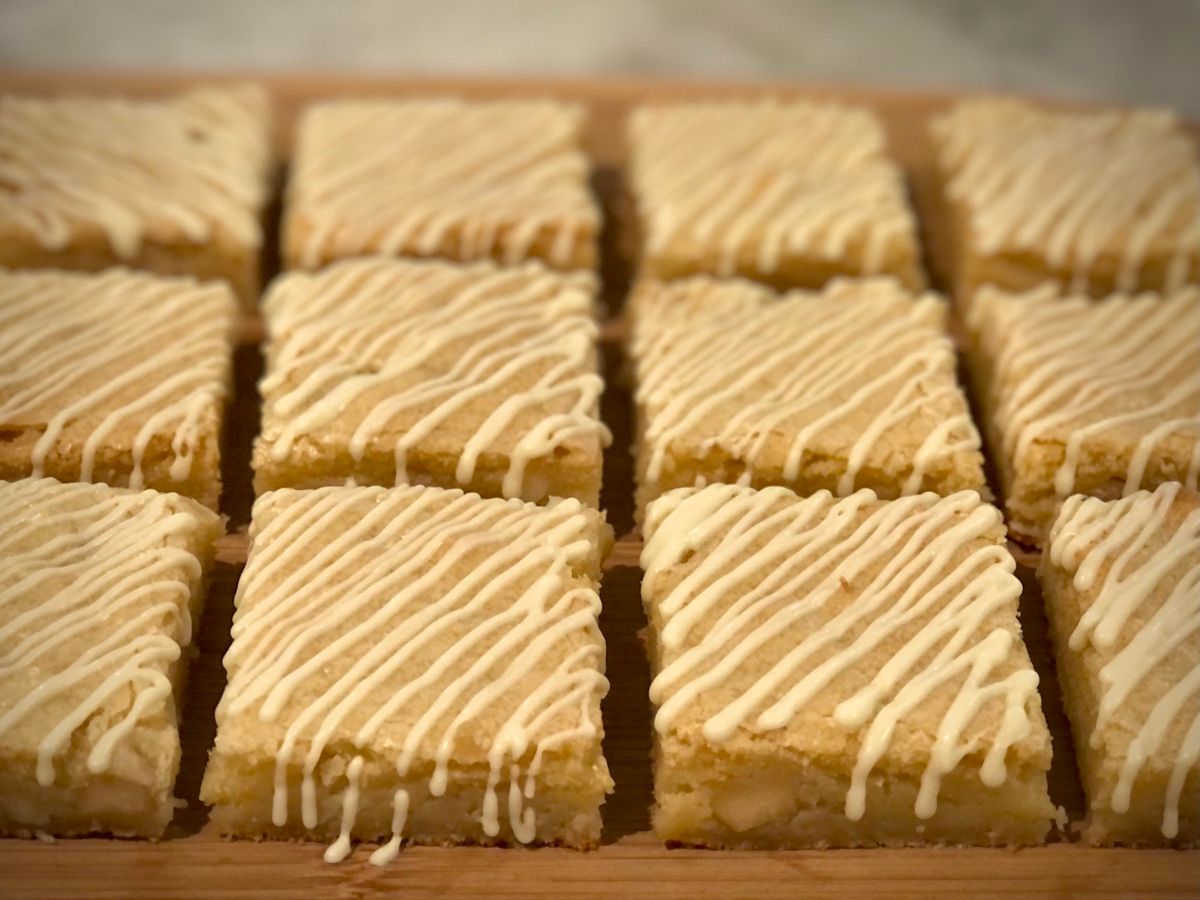 White Chocolate Macadamia Nut Blondies
