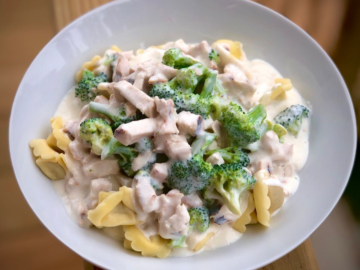 Chicken and Broccoli Tortellini