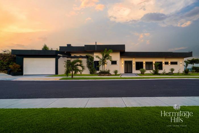 Photograph of a completed Kira villa at Hermitage Hills at dusk