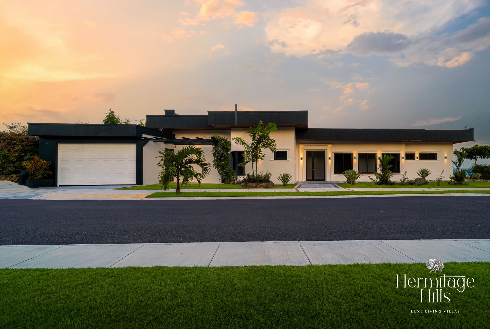 Photograph of a completed Kira villa at Hermitage Hills, El Ciruelo