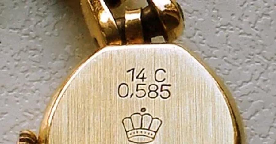 What Does 585 Stamped on Gold Mean? Full Guide | SebastianCharles ...