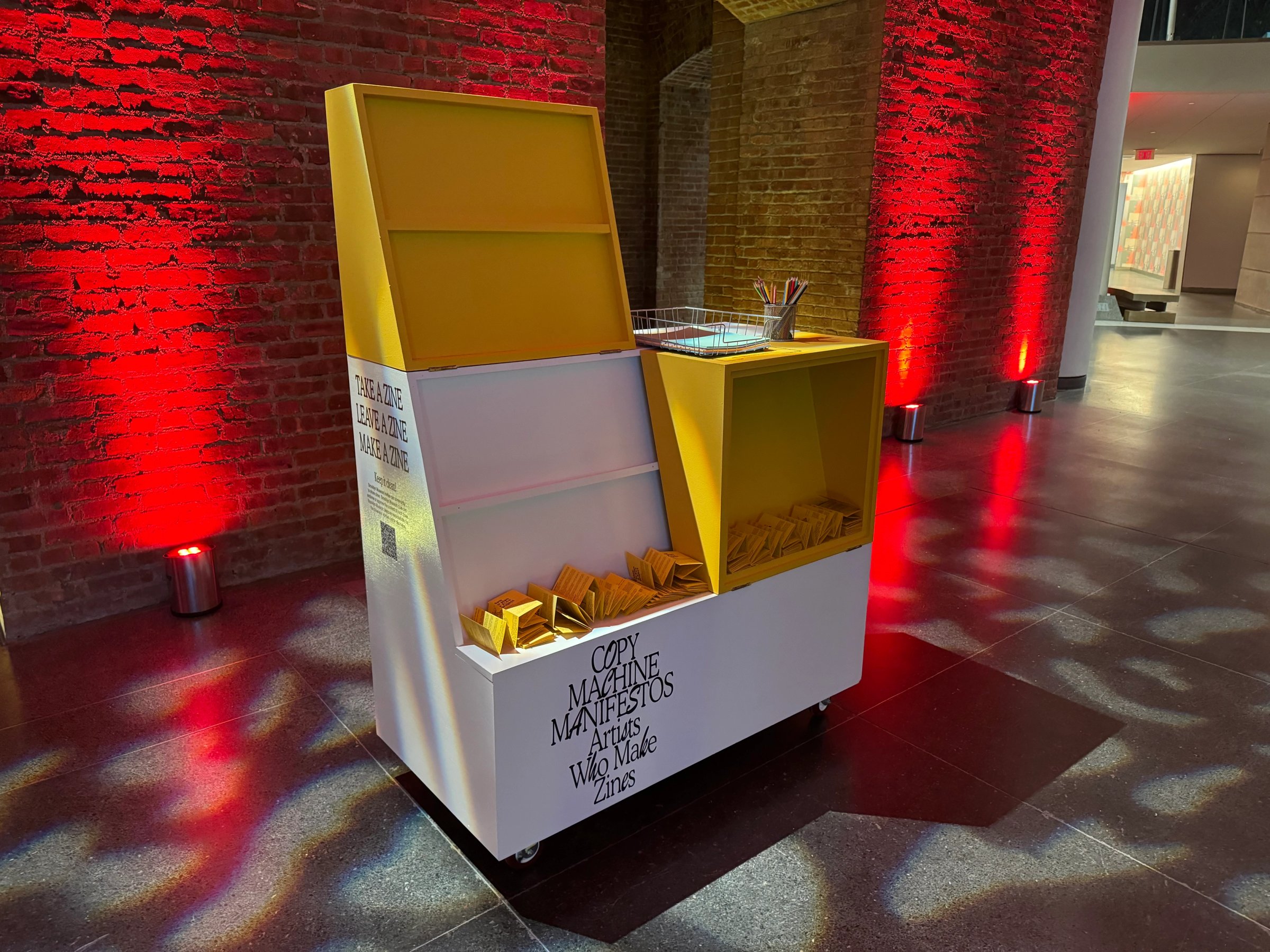 Mobile zine creation station