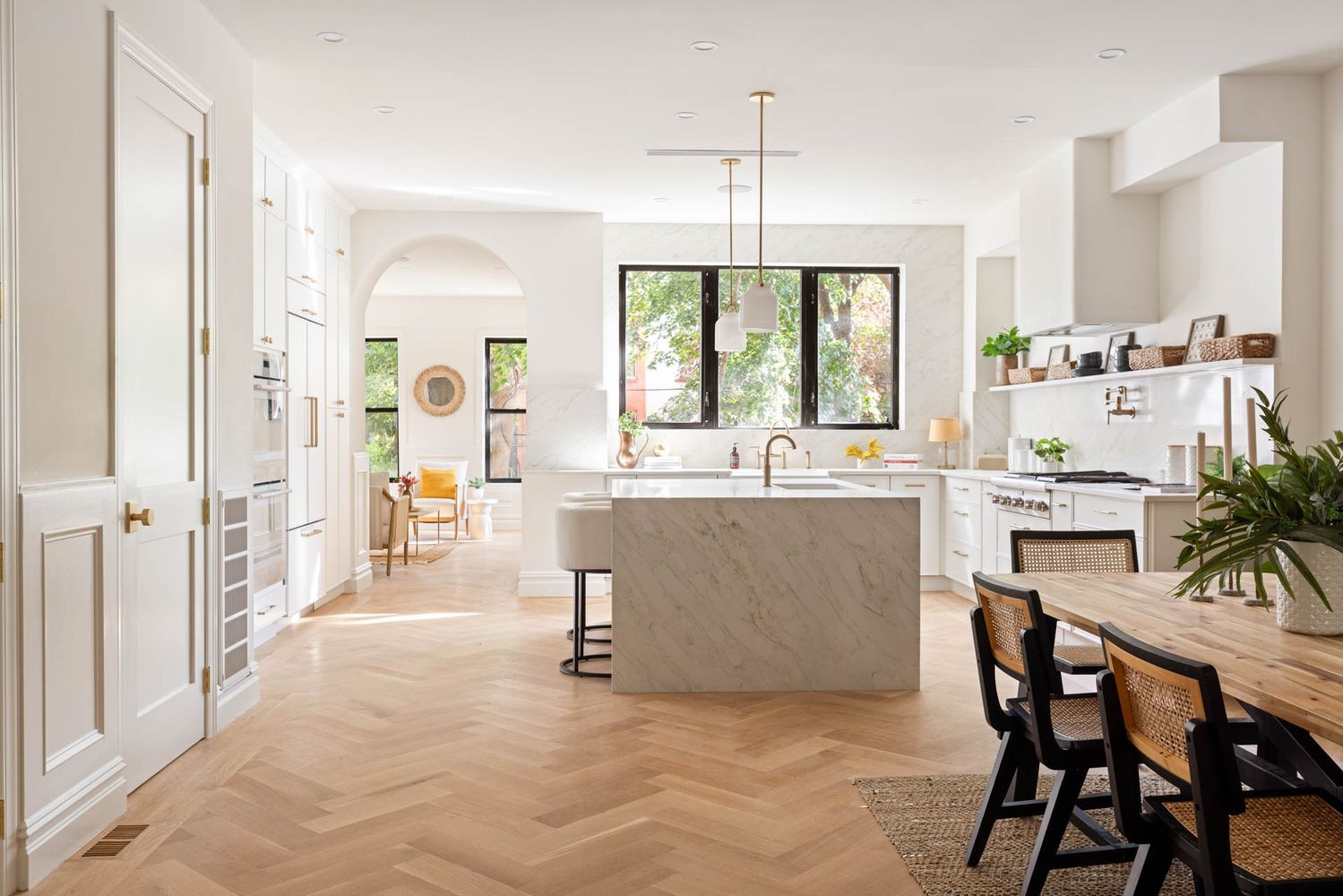 Photo 2 of 175 St James Place