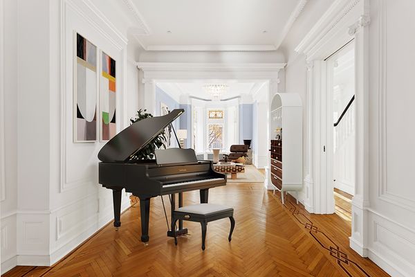 Photo 3 of 568 1st Street