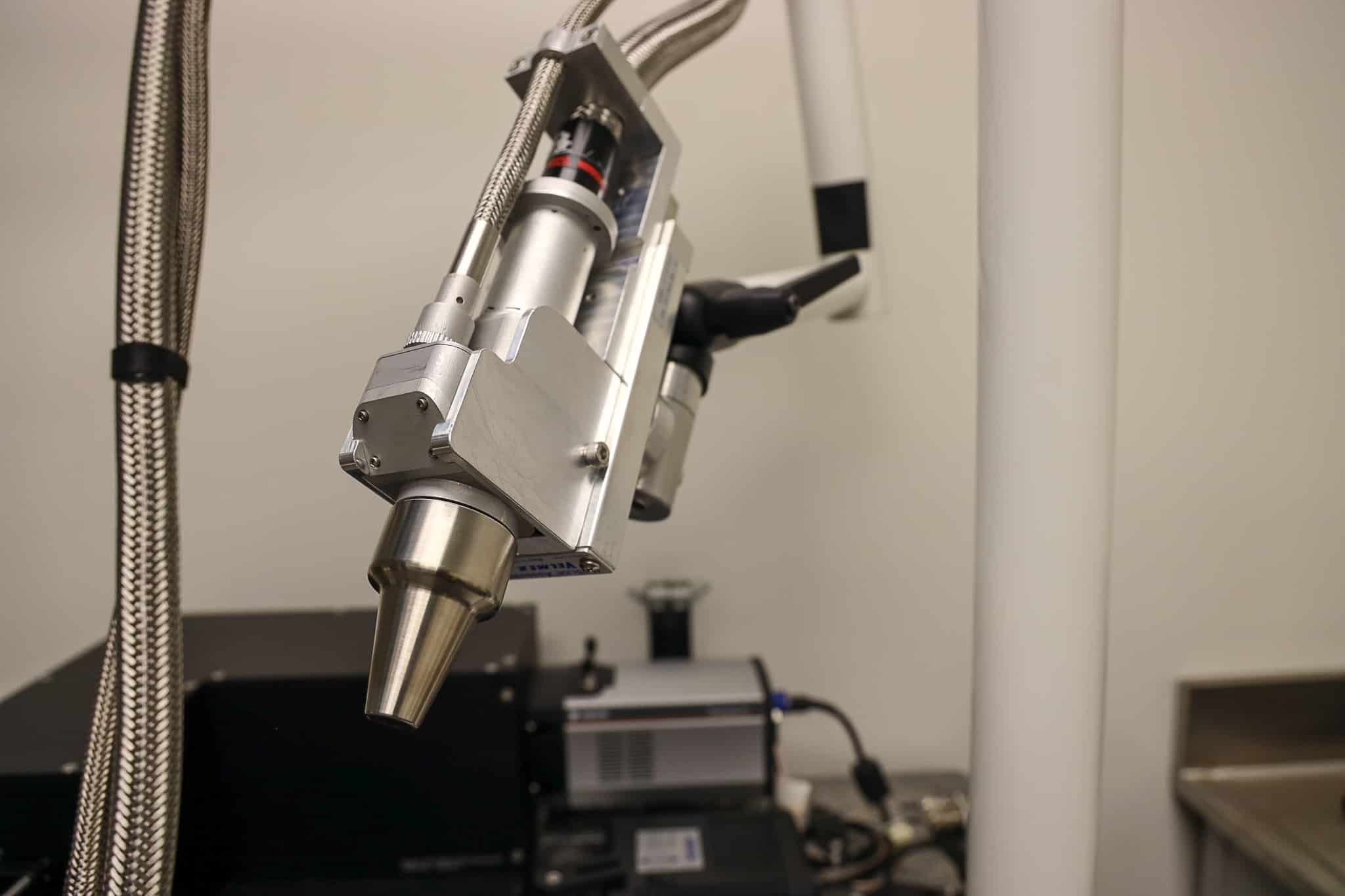 Development of an imaging system by Raman and fluorescence spectroscopy ...