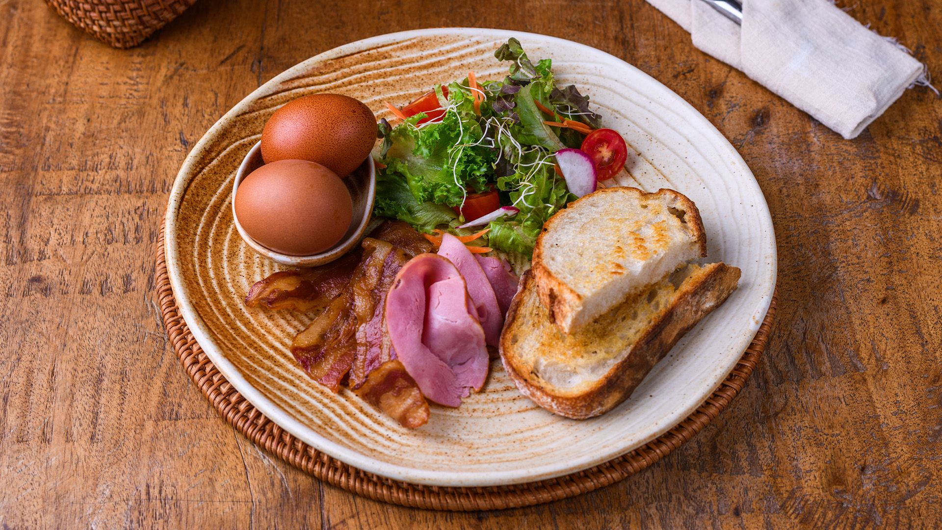 Two Eggs any style (v)