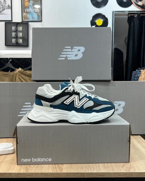 new balance 9060 blue avec box