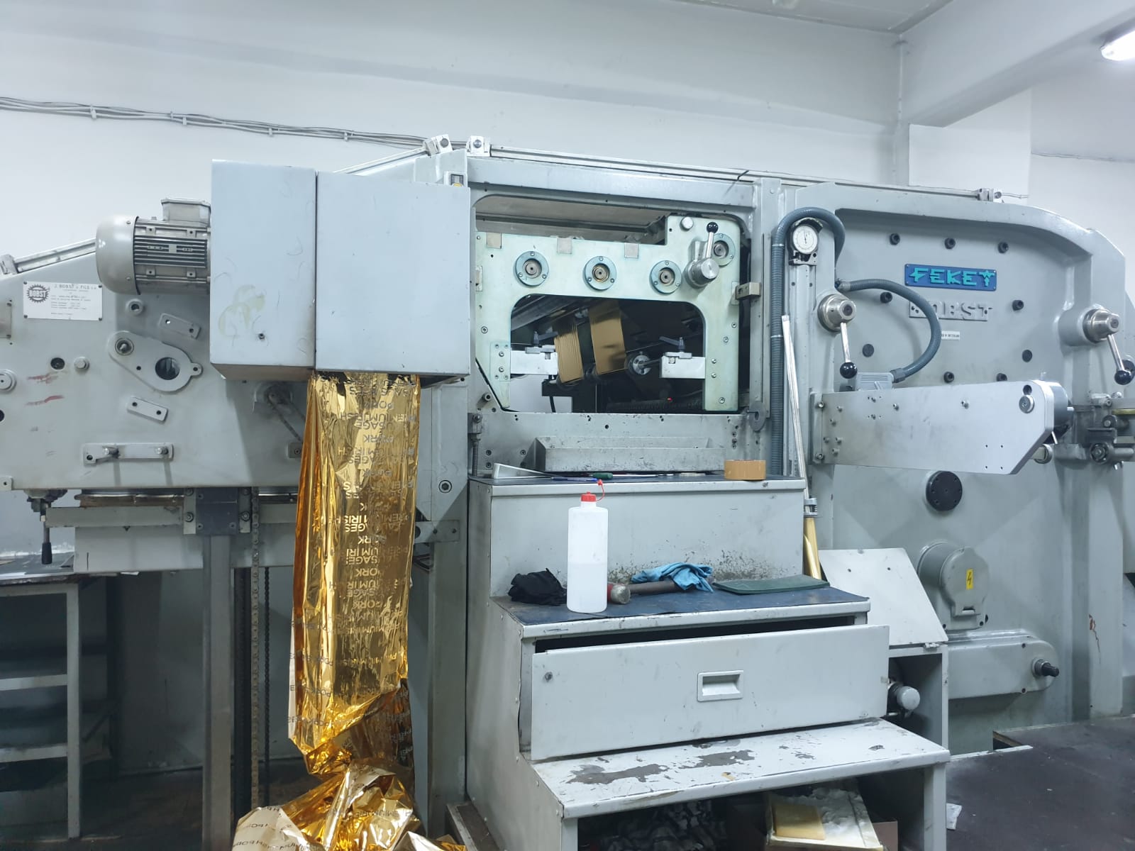 Bobst BOBST SP 1080-E OTOMATİK YALDIZLI KUTU KESİM MAKİNESİ