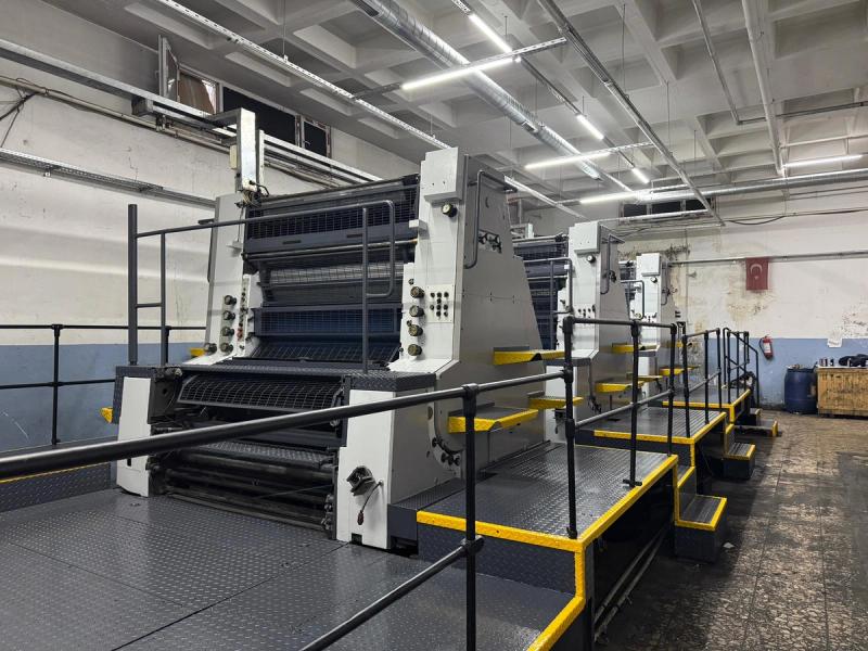 Man Roland MAN ROLAND 806 5 RENKLİ OFSET BASKI MAKİNESİ + LAK ÜNİTESİ