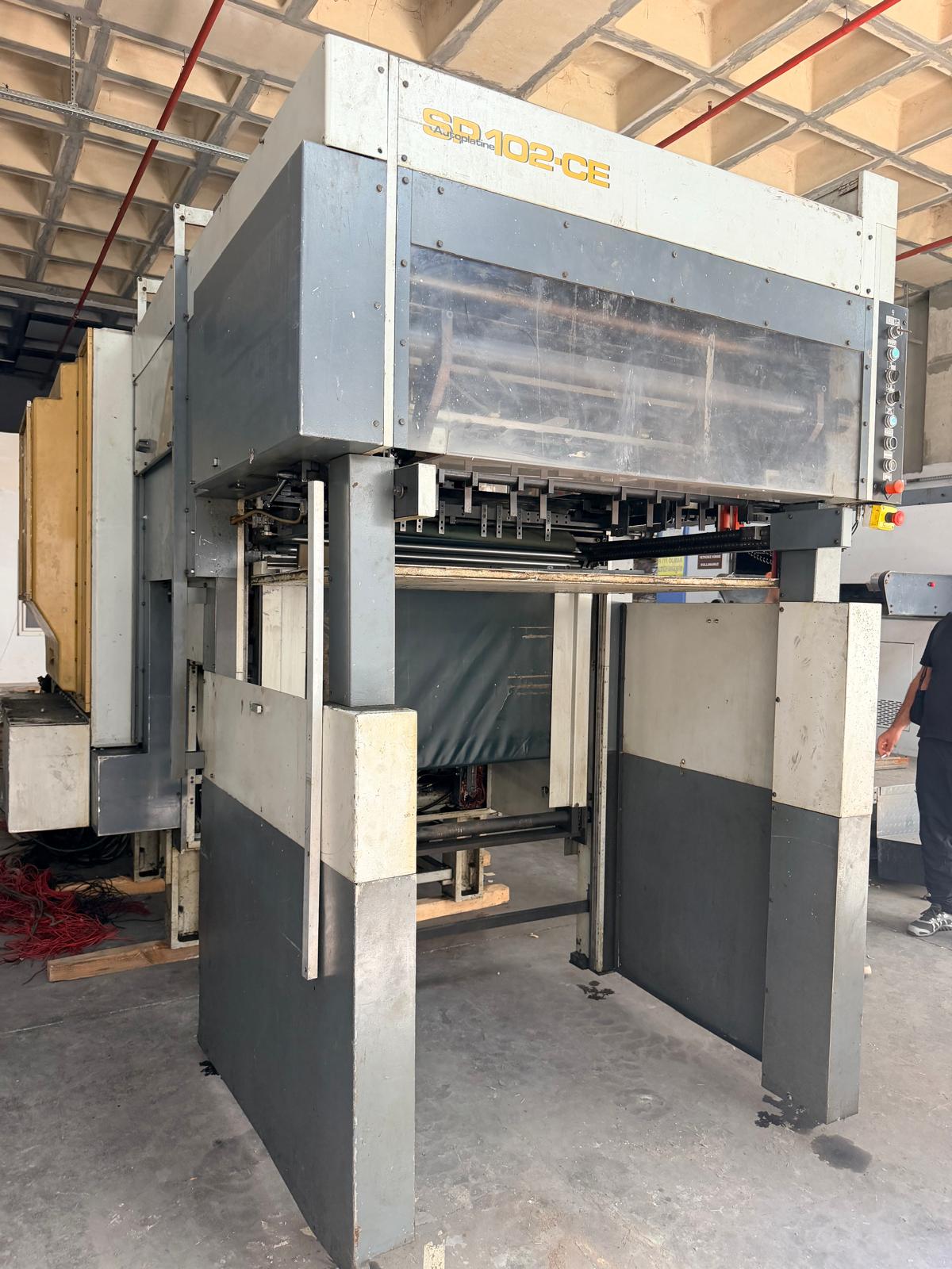 Bobst BOBST SP 102-CE OTOMATİK KUTU KESİM MAKİNESİ - Mekanik ve Elektronik Olarak Yenileniyor