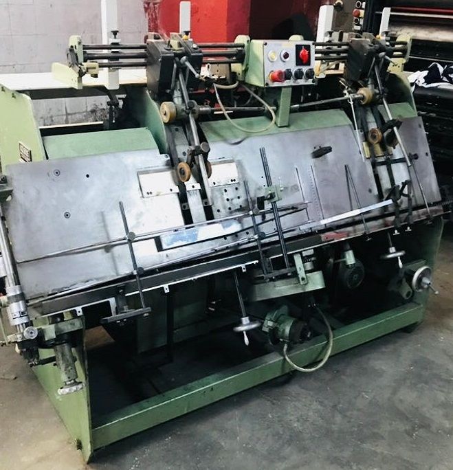Kolbus KOLBUS KB-300 SERT KAPAK TAKMA MAKİNESİ