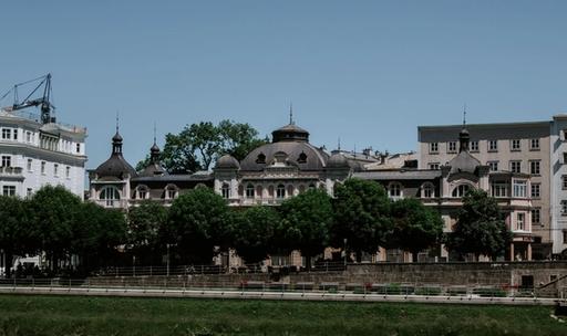 Silent Salzburg is a photography collection by Matthias Oberholzer. The collections contains various photographs of Salzburg