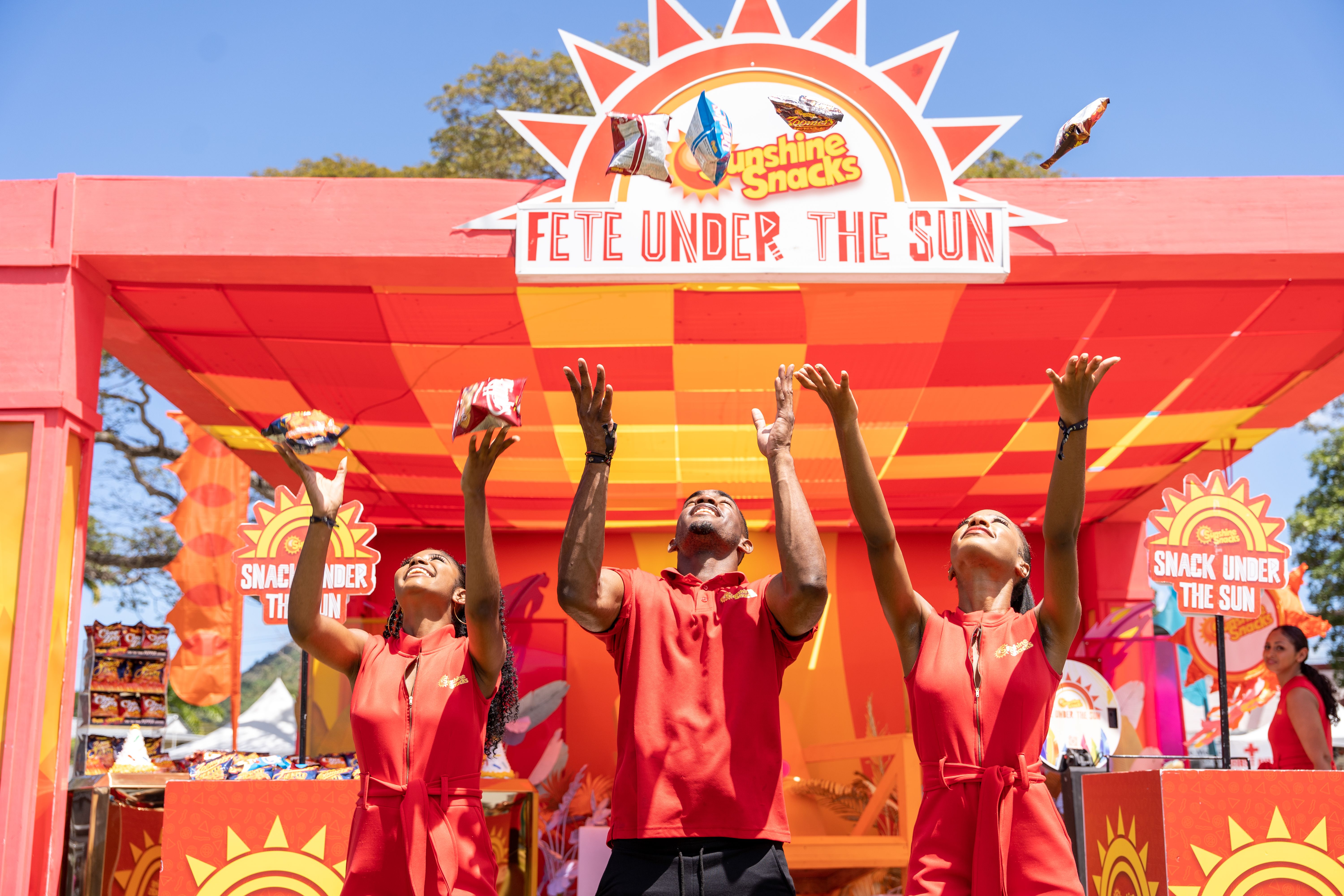 Score With Sunshine Snacks &mdash; The Official Line Up for Snack Time