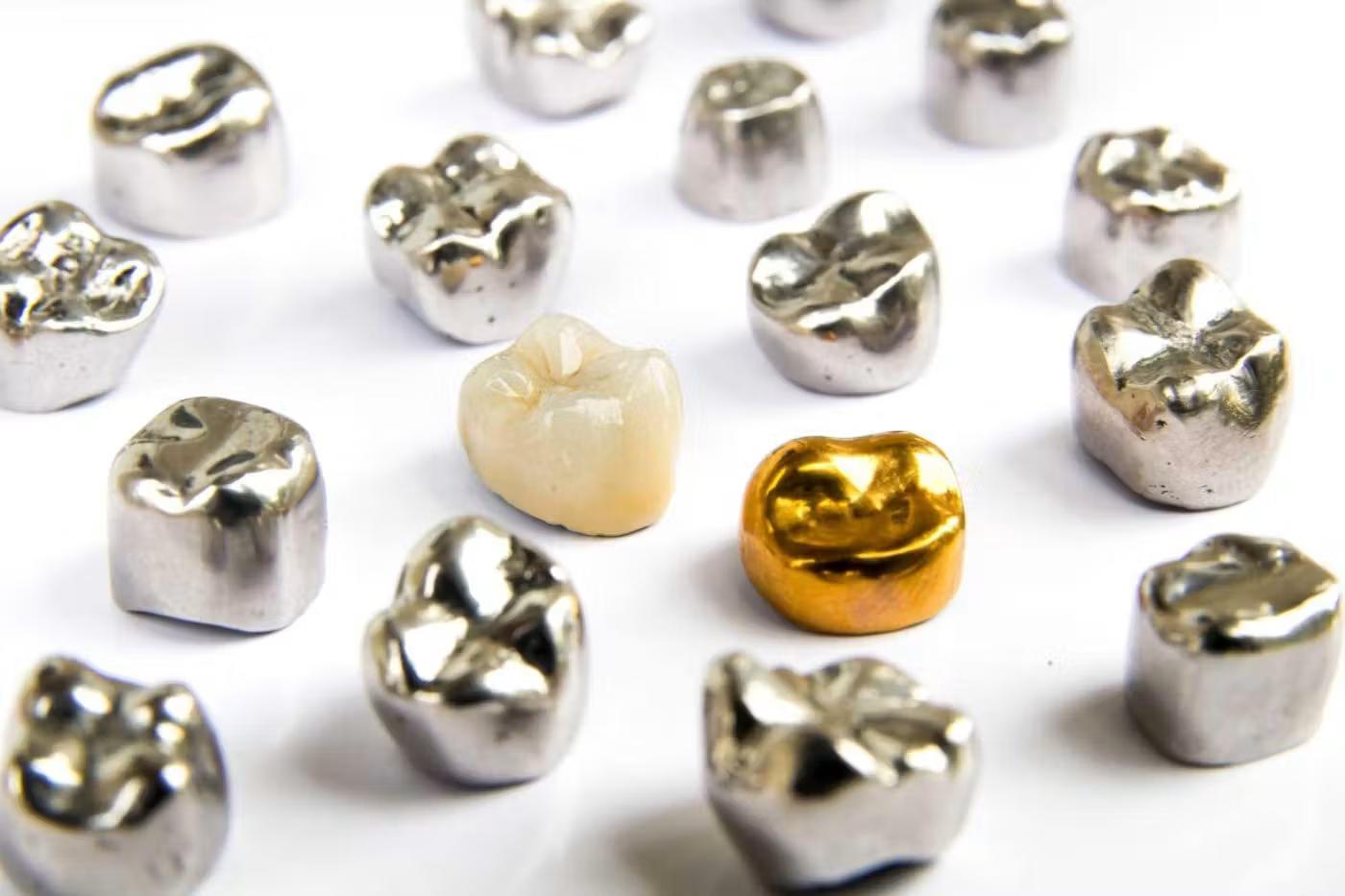 Dental Crowns different materials