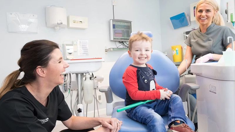 How to look after children's teeth