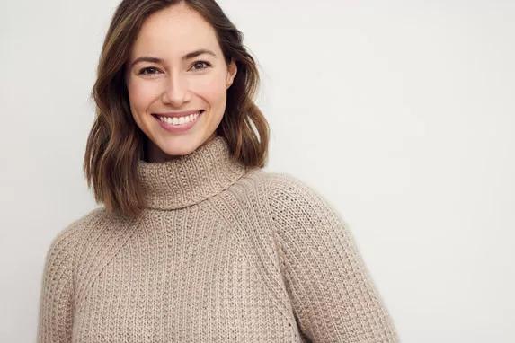 Image of a smiling woman 
