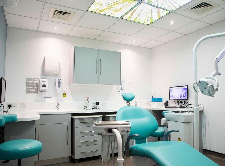 image of dental treatment room with chair and latest dental technology