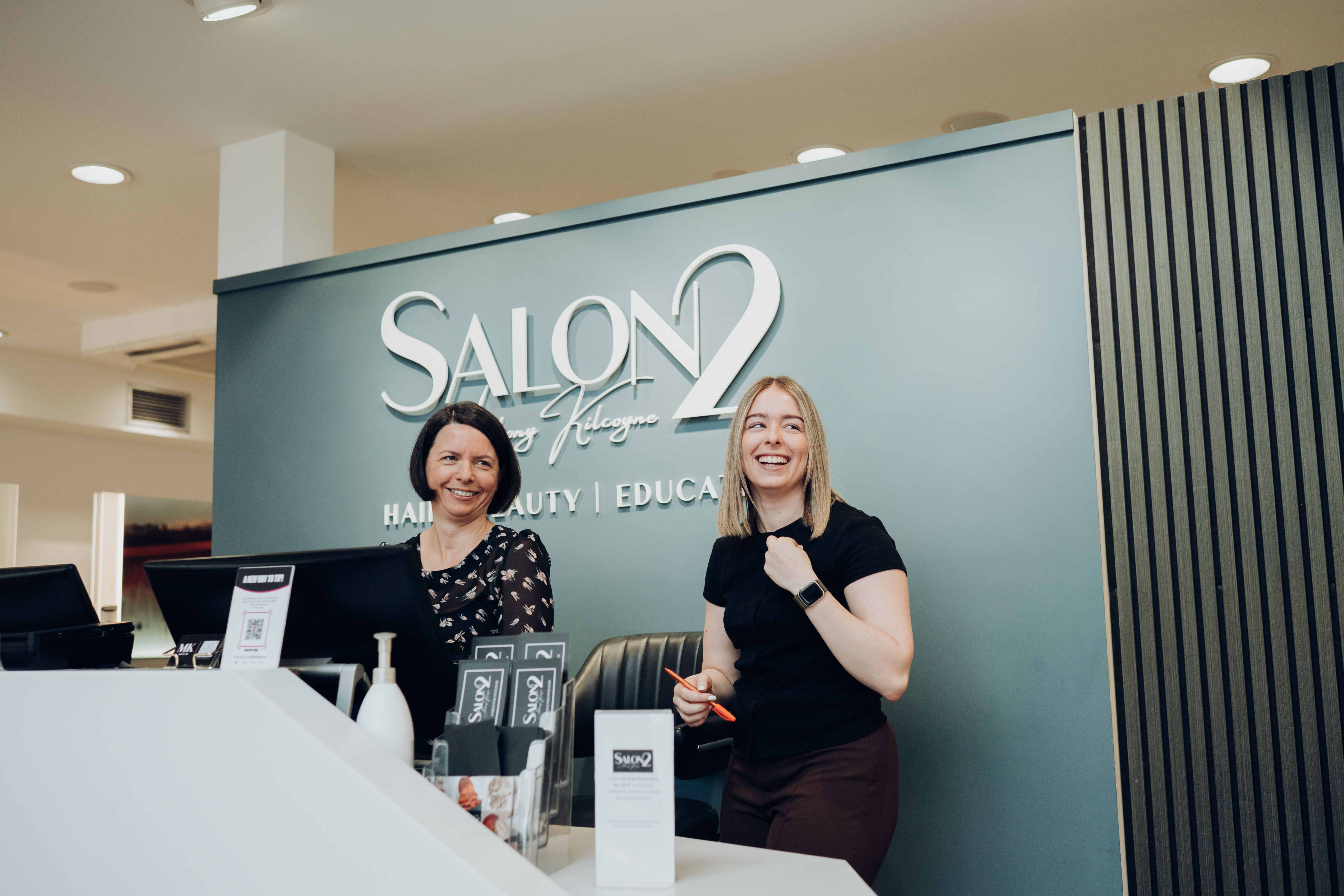 Salon 2 interior