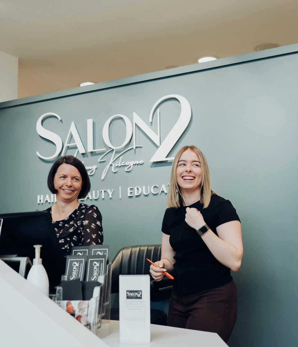Salon 2 interior