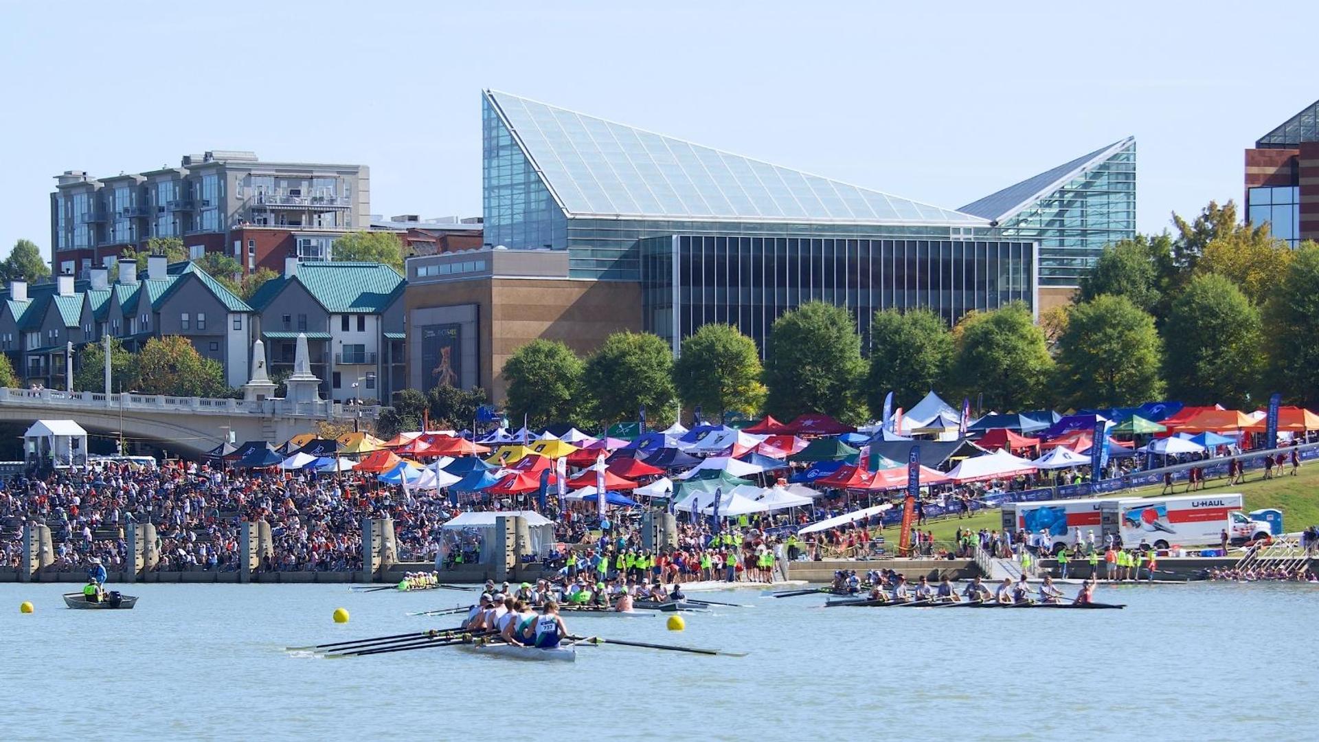 teams-rowing-head-of-the-hooch-regatta