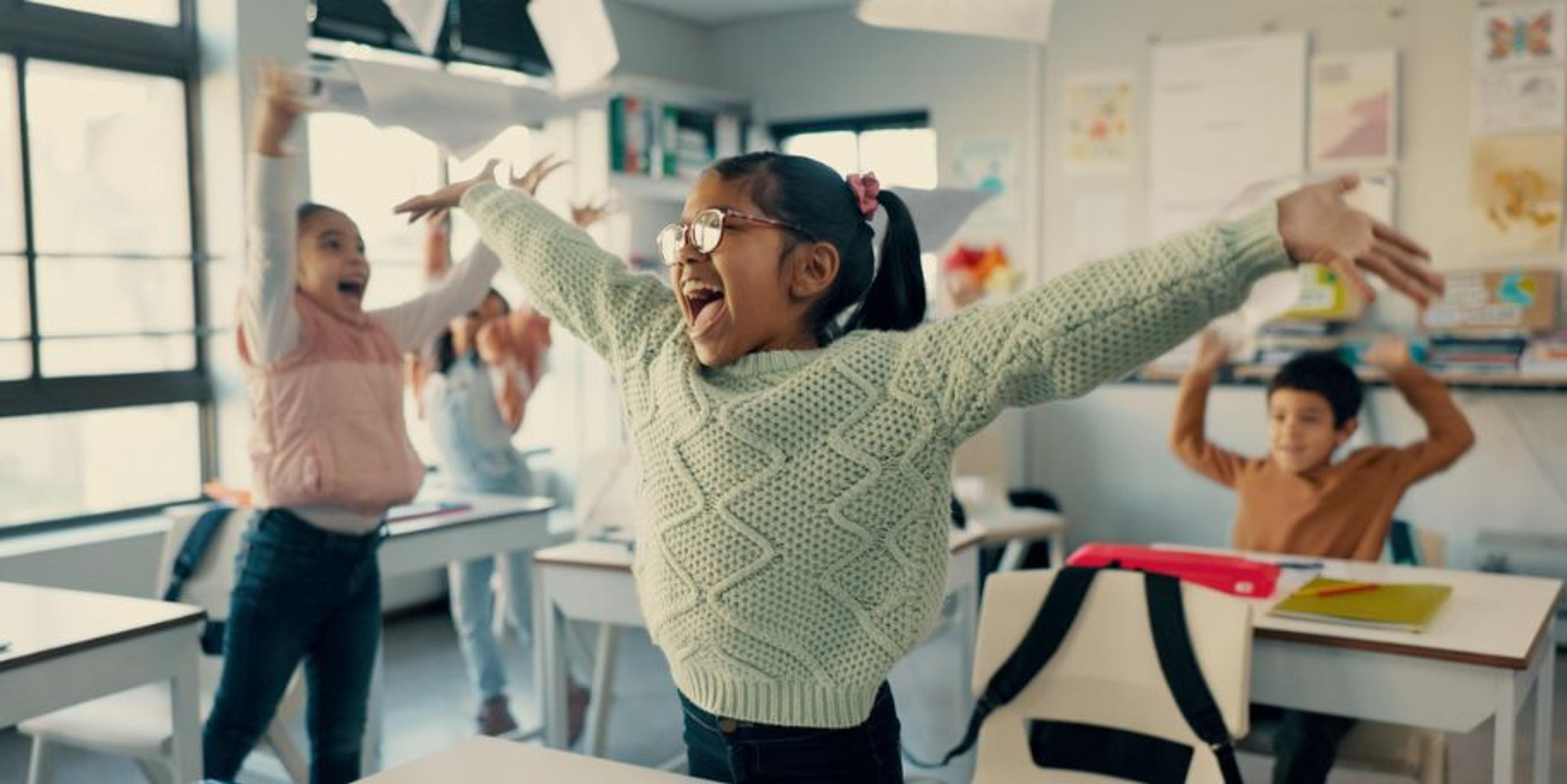 kids celebrating in classroom