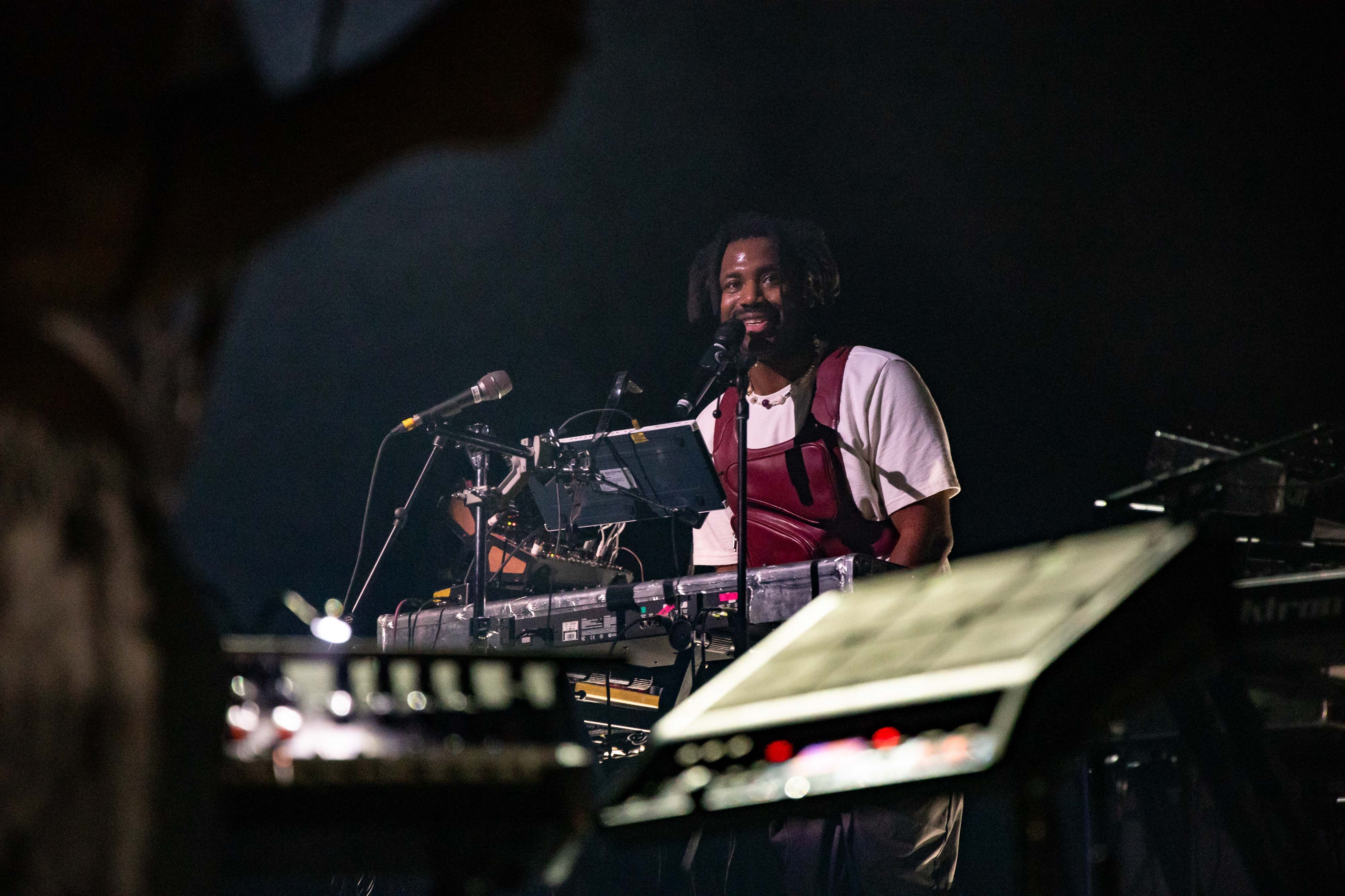 Sampha at the Vogue Theatre, Vancouver, Apr 14 2024. Kirk Chantraine photo.