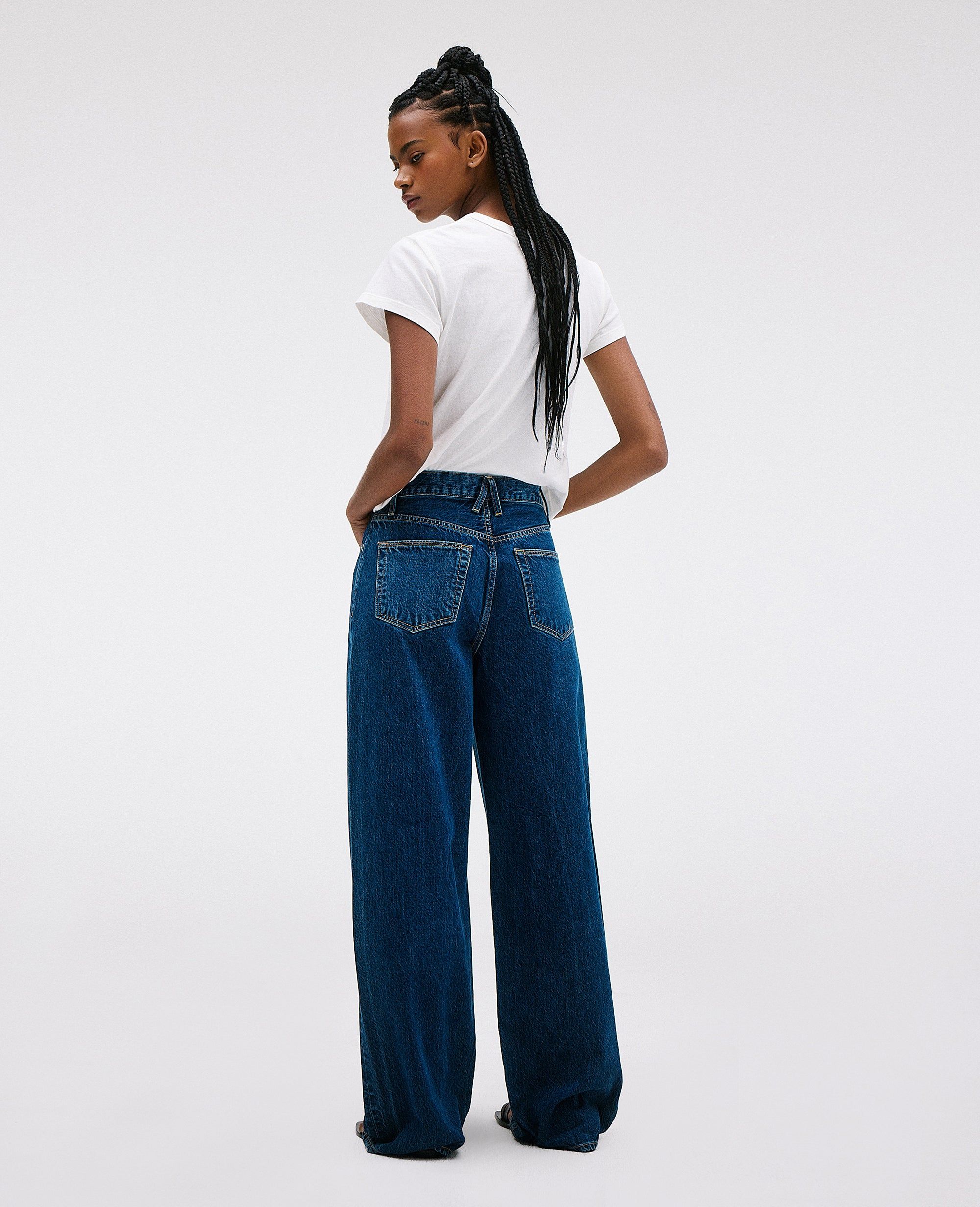Cassie | Forbidden Love | High Rise | Curve Jean | SLVRLAKE