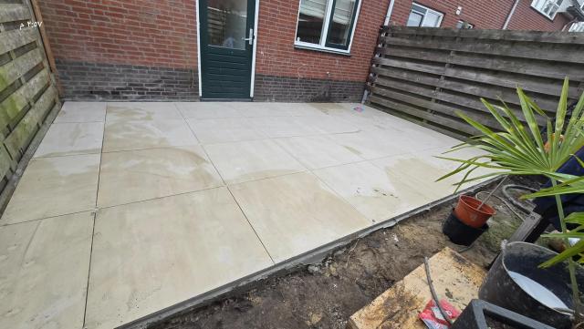 Complete achtertuin
