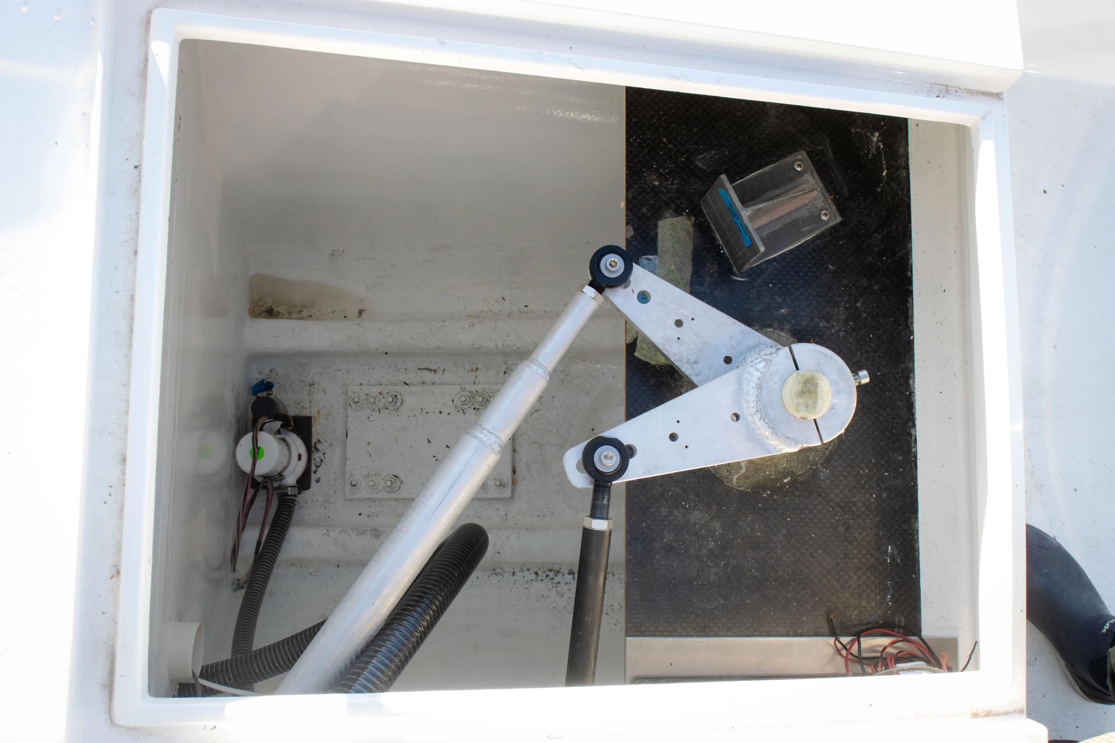 Draglinks, looking through aft steering hatch
