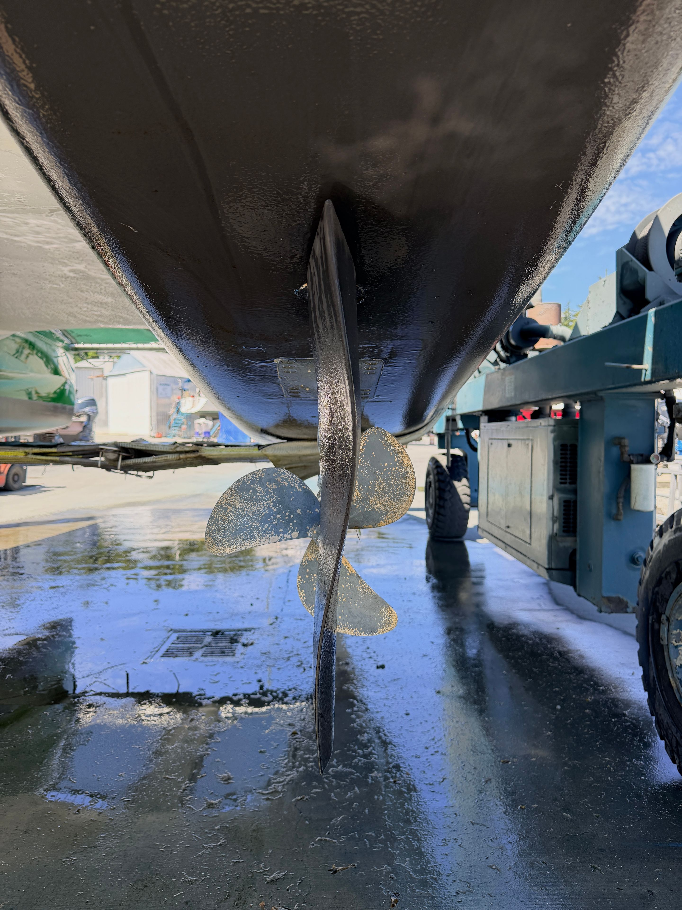Propeller behind rudder