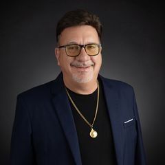 Chris Marx, REALTOR® | DRE#01986782 at Palisade Realty