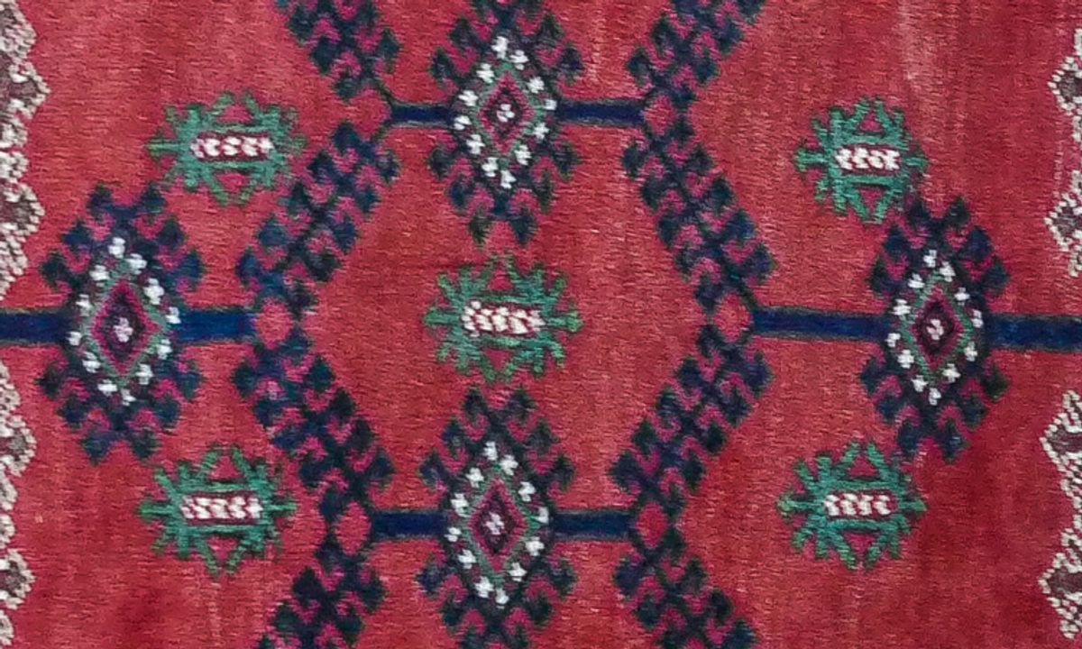 Orientteppich (klassisch) – Eingefärbt