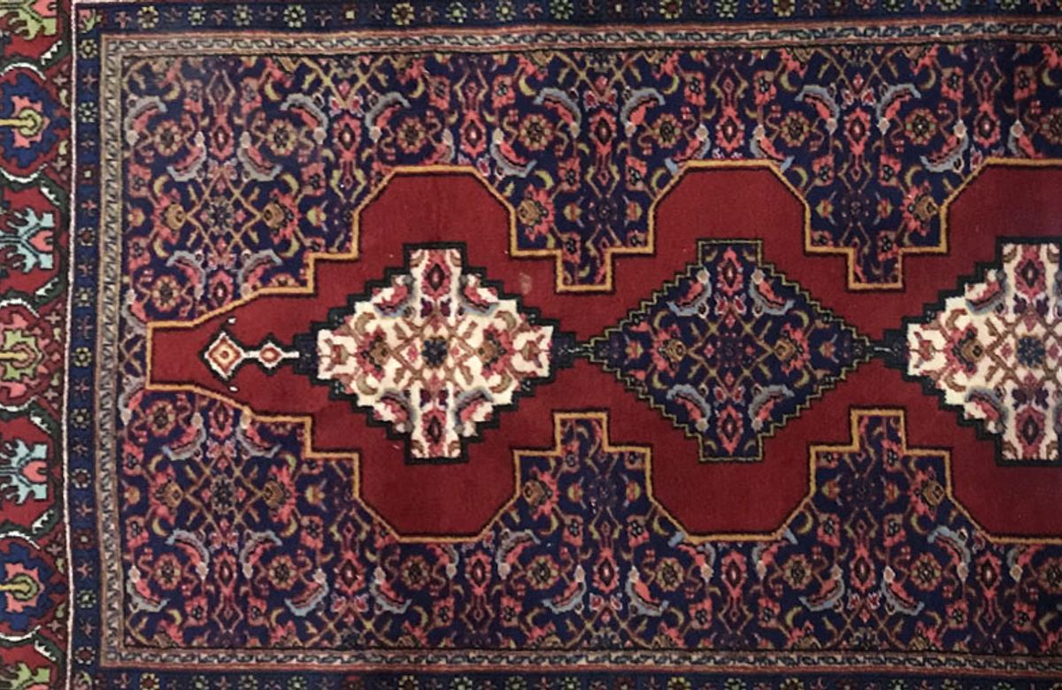 Orientteppich (klassisch) – Eingefärbt