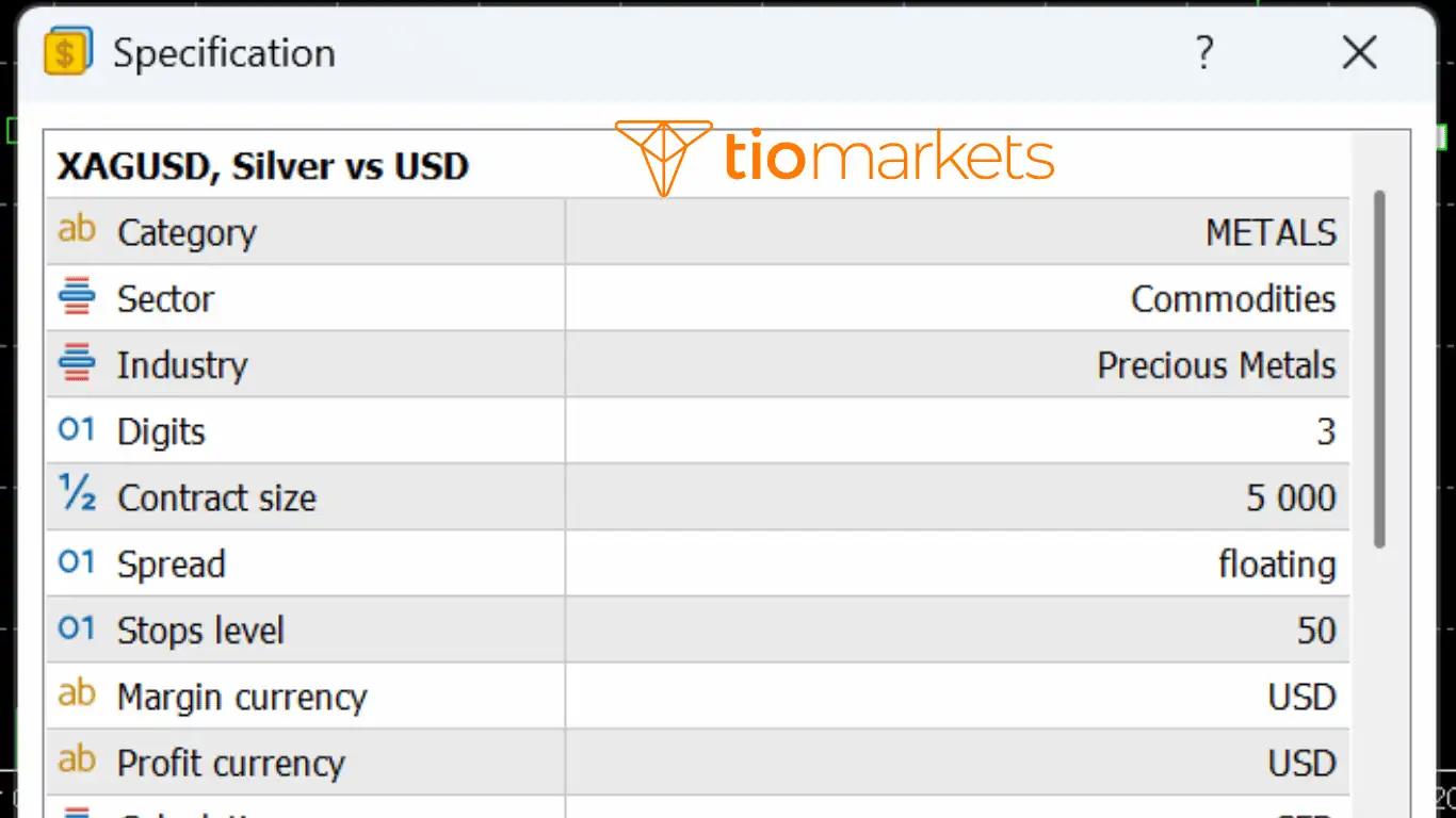 نافذة مواصفات عقد الفضة XAGUSD على منصة ميتاتريدر توضح حجم العقد القياسي والحد الأدنى للوت وأوقات التداول