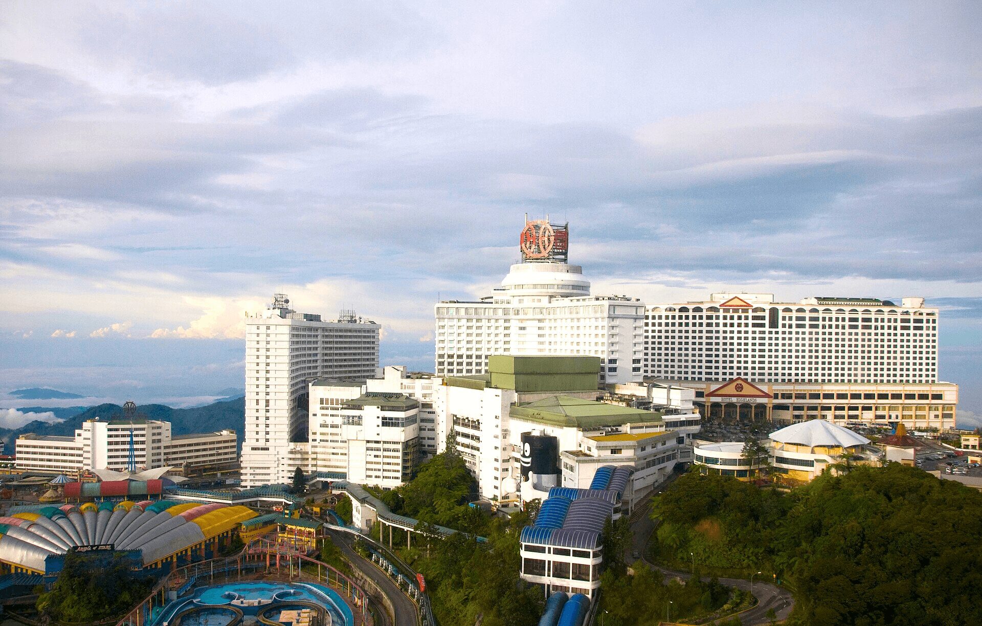 Unwind in the cool mountain air with endless adventures at Genting Highlands. Photo: 