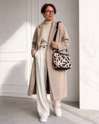 Savanna bag styled with beige outfit