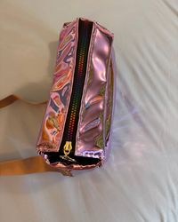 Aurora bag - showing the colorful abstract lining pattern