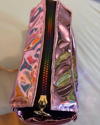 Aurora bag - detail of gold hardware