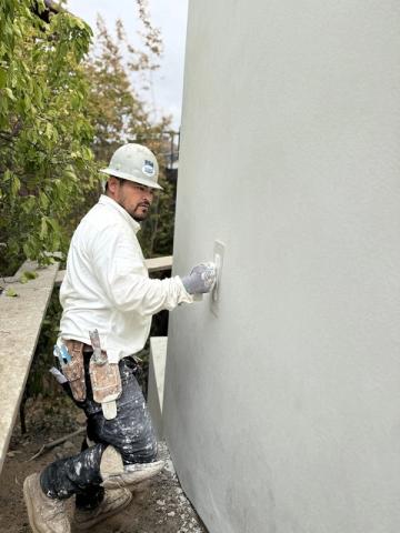 Smooth finish coat, hand troweled