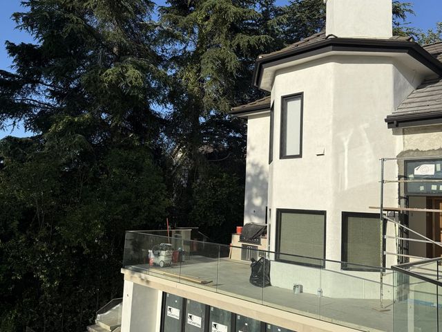 Remodel, tower detail & balcony finish