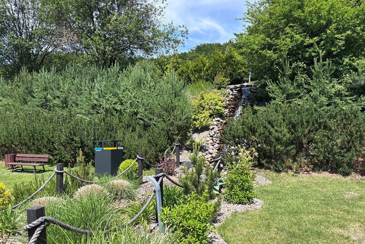Ostrzyce SPA - kaskada w ogrodzie