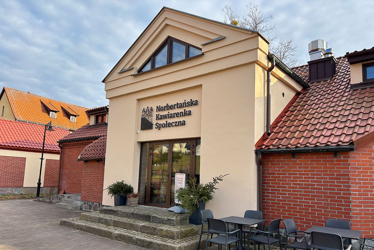 Norbertańska Kawiarenka Społeczna przy Kościele Wniebowzięcia Najświętszej Marii Panny w Żukowie