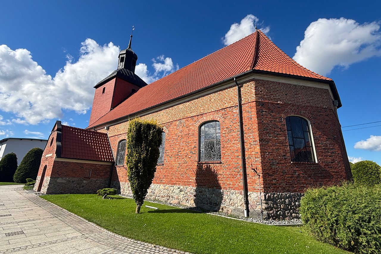 Kościół pw. św. Katarzyny Aleksandryjskiej w Stężycy na Kaszubach