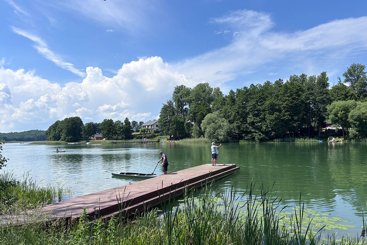 Jezioro w Ostrzycach