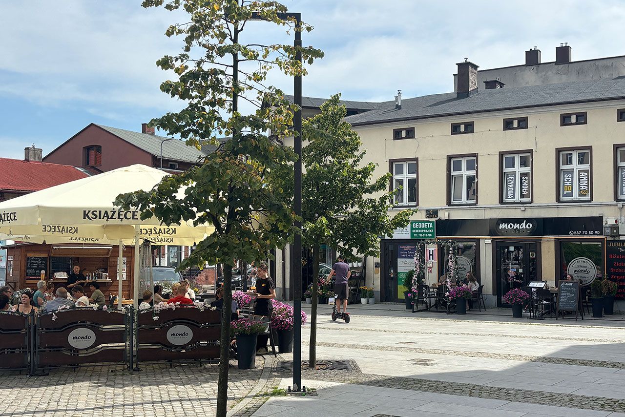 Mondo - gdzie zjeść przy Rynku w Kartuzach.